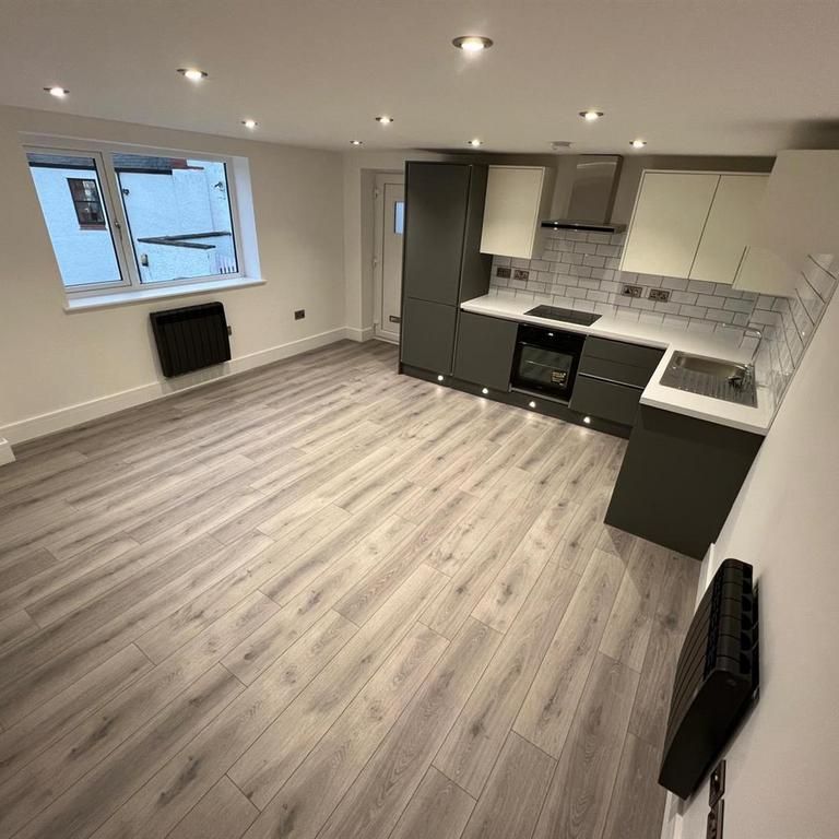 1 bedroom apartment to rent - Photo 1