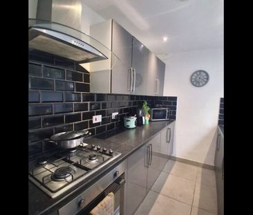 Room in a Shared House, Lok Fu Gardens, M8 - Photo 2