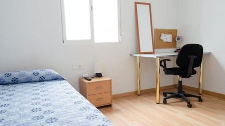 Carrer de la Ciutat de Mula, Valencia, Valencian Community 46021 - Photo 5