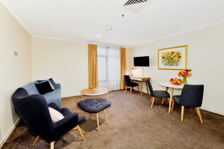 Beautiful studio near Fitzroy Gardens - Photo 2