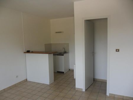 Location Appartement 1 pièce 20m² BEAUNE 21200 - Photo 2
