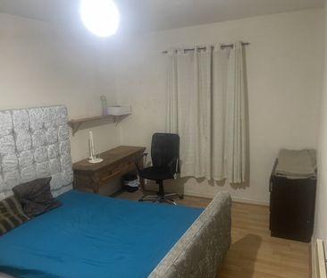 Room in a Shared Flat, Kelvinhaugh Street, G3 - Photo 1