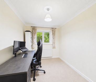 Whitecross Square, Leckhampton, Cheltenham, GL53 - Photo 5