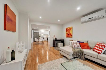 1/13 Osborne Avenue, Glen Iris - Photo 3