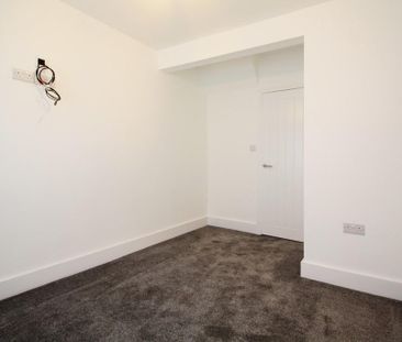 1 bedroom ground floor flat to rent - Photo 3