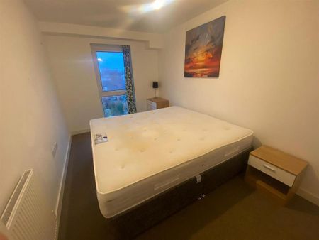 2 bedroom apartment to rent - Photo 4