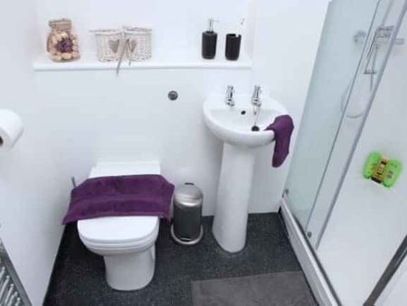 Gold Ensuite Medium - Photo 5