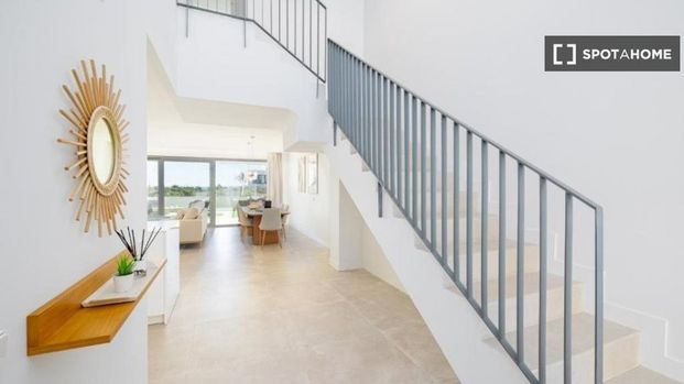 3 room luxury Flat for rent in Mijas, Spain - Photo 1