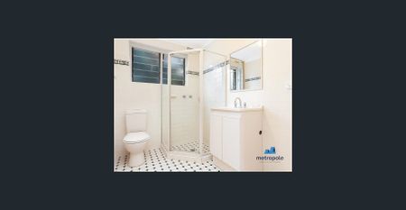 GENEROUS AND CONVENIENT ABODE - Photo 5