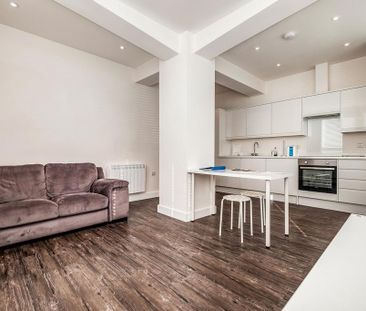 2 bedroom flat to rent - Photo 3