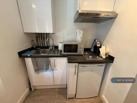 1 bedroom flat to rent - Photo 3