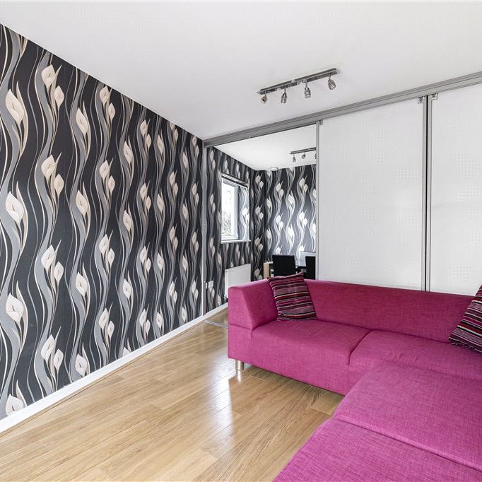 Norstead Place, London, SW15 3SA - Photo 1