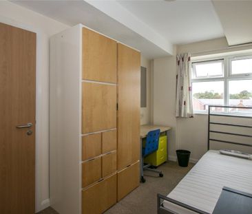 Wimborne Road, Bournemouth, Dorset, BH9 - Photo 2