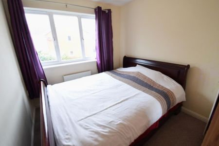 3 bedroom detached house to rent - Photo 2