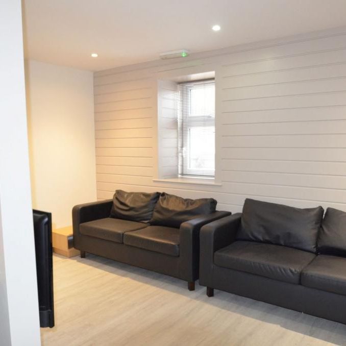 5 bedroom terraced house to rent - Photo 1