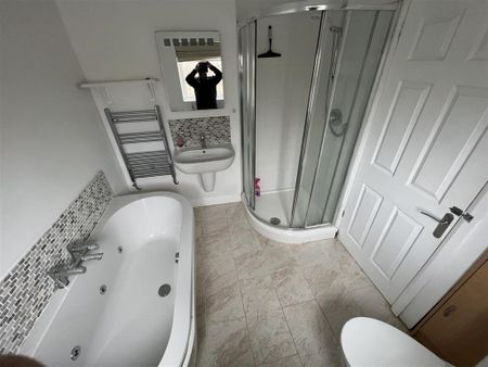 4 bedroom house to rent - Photo 4