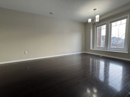 For Lease - 1037 Haxton Heights, Milton, Ontario - Photo 5