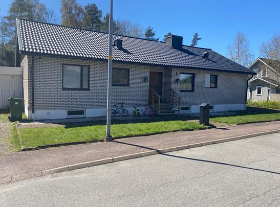 Famijevänlig stor villa - Foto 1