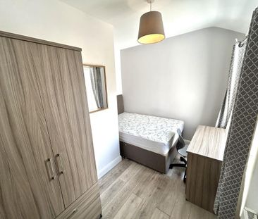 5 bedroom terraced house to rent - Photo 6