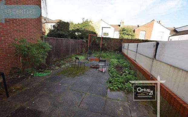 |ref: |, Bellevue Road, Southampton, SO15 - Photo 1