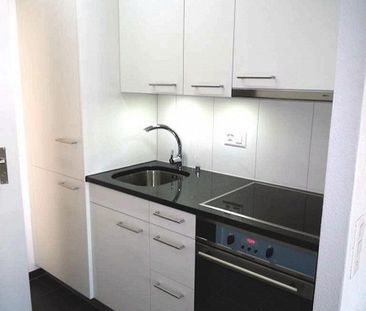 Moderne 1-ZW à 25 m² im 1. OG mit Balkon - Photo 1