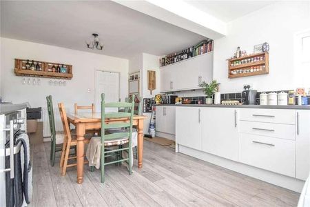 Kingswood Road, Northfield, Birmingham, West Midlands, B31 - Photo 2