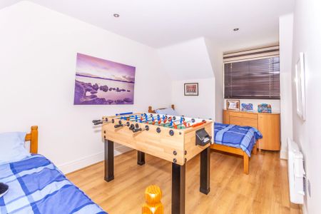 3 bedroom apartment to rent Uffington Road, Stamford, Lincolnshire, PE9 - Photo 3