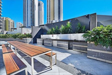 9 Ferny Avenue, Surfers Paradise, QLD 4217 - Photo 5