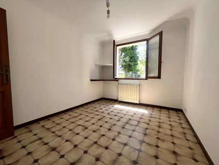 Location Appartement 4 pièces 120m² AIX EN PROVENCE 13540 - Photo 3