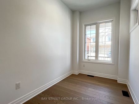 For Lease - 43 Berczy Manor Crescent, Markham, Ontario - Photo 4