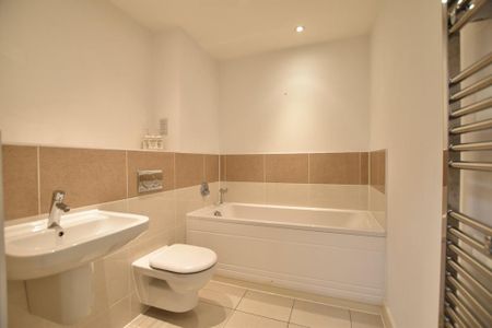 2 bedroom apartment to rent - Photo 5