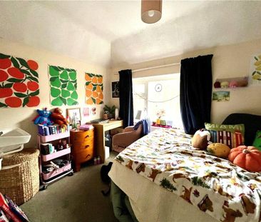 4 bedroom semi-detached house to rent - Photo 2