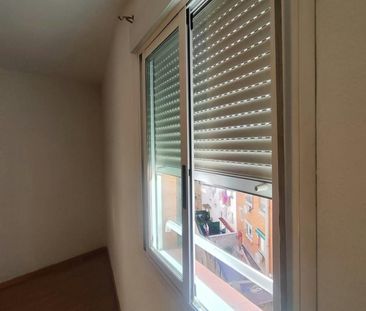 Piso de alquiler en P.º de Marcelino Camacho, Vista Alegre - Photo 6