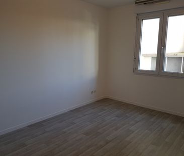 Location Appartement 2 pièces 48m² ORLEANS 45000 - Photo 3