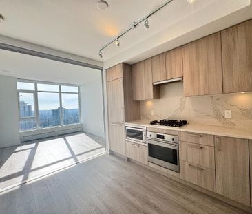 13350 Central Avenue #2910, Surrey, BC V3T0S1 - Photo 3