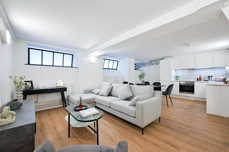 Studio to rent - Photo 2