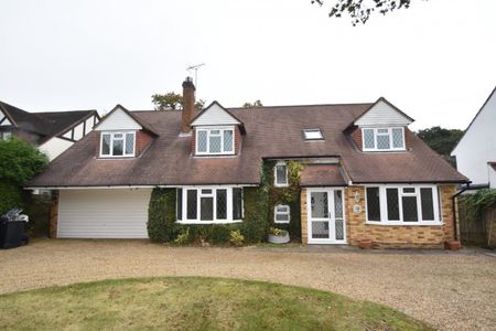 Fulmer Drive, Gerrards Cross, Buckinghamshire,SL9 - Photo 3