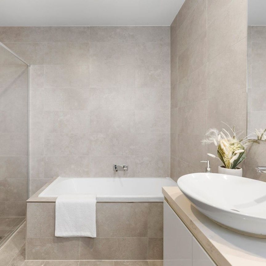 A Masterclass in Modern Family Luxury - Photo 1