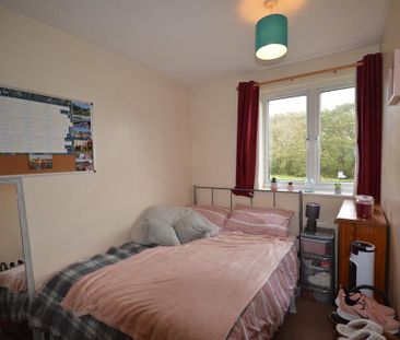 4 bedroom terraced house to rent - Photo 5