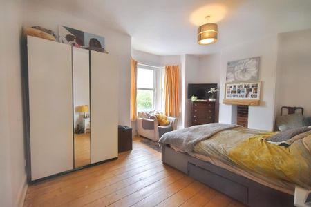 3 bedroom terraced house to rent - Photo 5