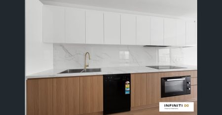 MODERN LIVING IN THORNHILL PARK! - Photo 5