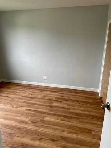 11235-117 Street - Photo 5