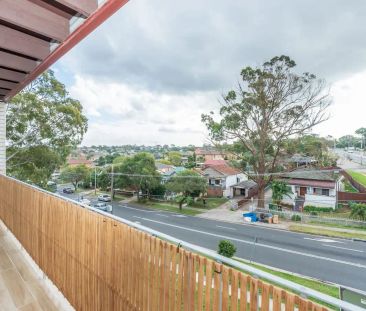 “Top floor, North facing, Close to all” - Photo 6