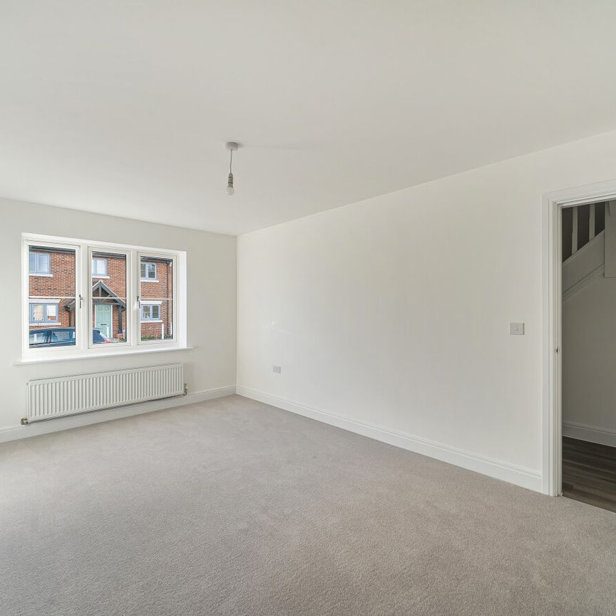 2 bedroom semi-detached house to rent - Photo 1