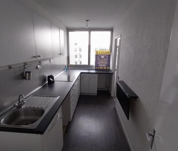 Location Appartement 3 pièces 63m² LILLE 59000 - Photo 5