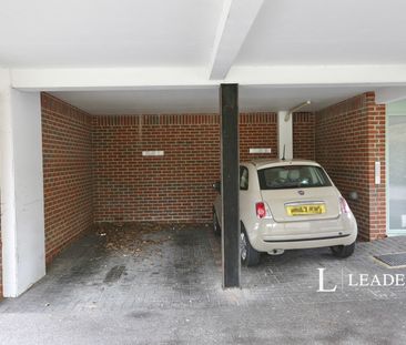 2 bedroom apartment to rent Warsash Road, Southampton, SO31 - Photo 3