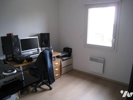 Annoeuillin, T3 73m2, 2 chambres, cuisine équipée, parking.818€ et 50€ ch. Dispo 17/03/2025 - Photo 5