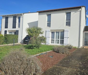 Location Maison 6 pièces 112m² POITIERS 86000 - Photo 6