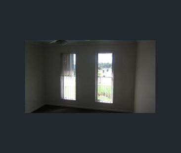 Modern 4-Bedroom Family Home in a Great Location - Photo 3