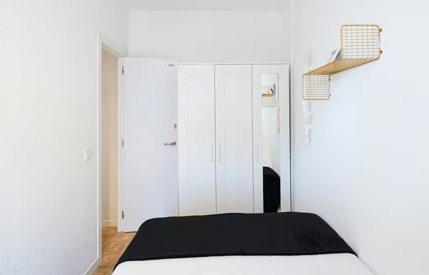 Calle de Orense, Madrid, Community of Madrid 28020 - Photo 1